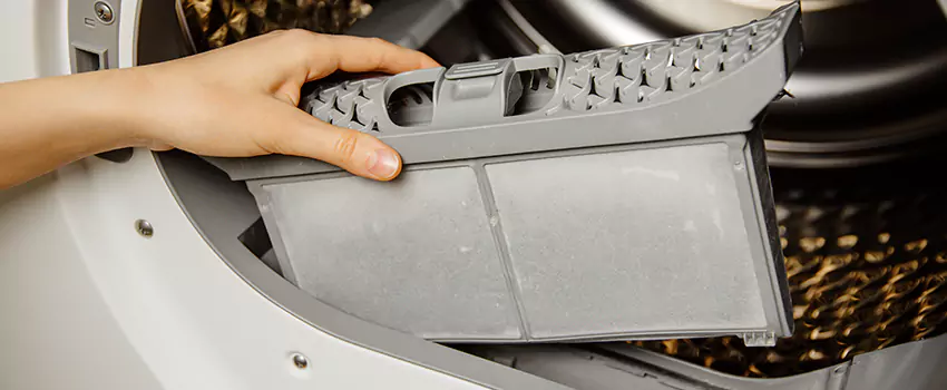 Signs Of A Clogged Dryer Lint Trap in St. Cloud, Florida